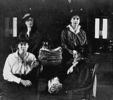Titre original&nbsp;:  Back: Mrs. A.N. Thomas, Mrs. F.J. Dixon (Winona Flett Dixon). Front: Dr. Mary Crawford, Amelia Burritt. Presentation of petition by Political Equality League for enfranchisement of women, Winnipeg, 23 December 1915.