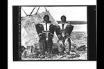 Original title:  Jennie Kannayuk et Kila Arnauyuk à Bernard Harbour, Territoires du Nord-Ouest (Nunavut) = Jennie Kannayuk and Kila Arnauyuk at Bernard Harbour, Northwest Territories (Nunavut). Image courtesy of the Canadian Museum of History/Musée canadien de l'histoire, 51250.