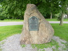 Original title:    Description English: United Empire Loyalist plaque in stone in Hamilton, Ontario in memory of Col. Richard Beasley Date 11 June 2011(2011-06-11) Source Own work Author Laslovarga

