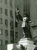 Original title:    Statue de Paul Chomedey de Maisonneuve, fondateur de Montréal


