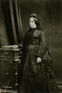 Original title:  Éléonore D’Estimauville, Mme Louis-Paschal-Achille Taché, [Vers 1882], BAnQ Québec (P1000,S4,D83,PT9). Photographe inconnu.