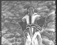 Original title:  Jennie Kannayuk à Bernard Harbour, Territoires du Nord-Ouest (Nunavut) = Jennie Kannayuk at Bernard Harbour, Northwest Territories (Nunavut). Image courtesy of the Canadian Museum of History/Musée canadien de l'histoire, 51230.