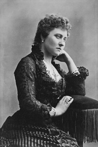 Titre original&nbsp;:  Princess Louise in 1881. Royal Collection via Wikipedia.