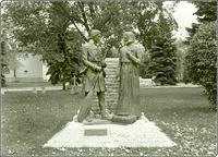 Titre original&nbsp;:  Le monument Aulneau-La Vérendrye - SHSB 15911