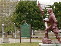 Titre original&nbsp;:    Statue of Antoine Laumet de La Mothe, sieur de Cadillac commemorating his landing along the Detroit River in Detroit, Michigan. (September 28, 2004)

© 2004 Matthew Trump



