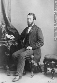 Original title:  Photograph R. S. Munn, Montreal, QC, 1867 William Notman (1826-1891) 1867, 19th century Silver salts on paper mounted on paper - Albumen process 8.5 x 5.6 cm Purchase from Associated Screen News Ltd. I-28606.1 © McCord Museum Keywords:  male (26812) , Photograph (77678) , portrait (53878)