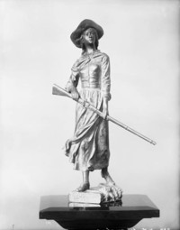 Original title:  Statuette - Mlle de Verchères.