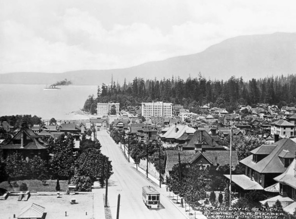 Original title:  MIKAN 3334879 West End, Davie Street showing C.P.R. (Canadian Pacific Railway) Steamer leaving for Orient. ca. 1900-1925 [96 KB, 760 X 563]