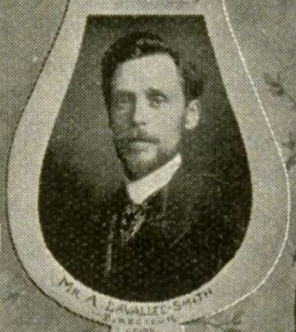 Original title:  A. Lavallee-Smith - crop.
