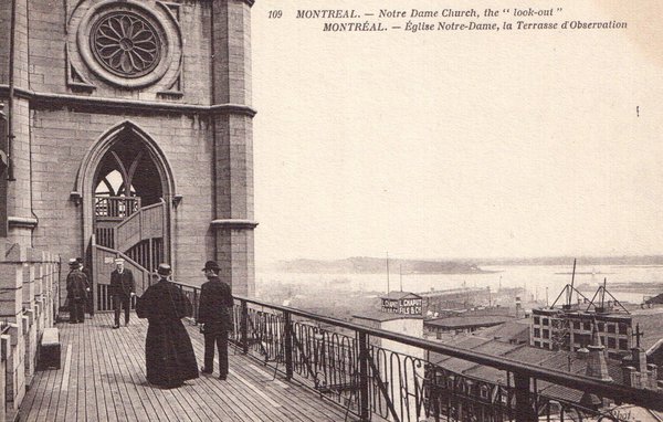 Titre original&nbsp;:  Terrasse d&#039;observation, Église Notre-Dame / Notre Dame Church Lookout | Montreal Mosaic WebMagazine