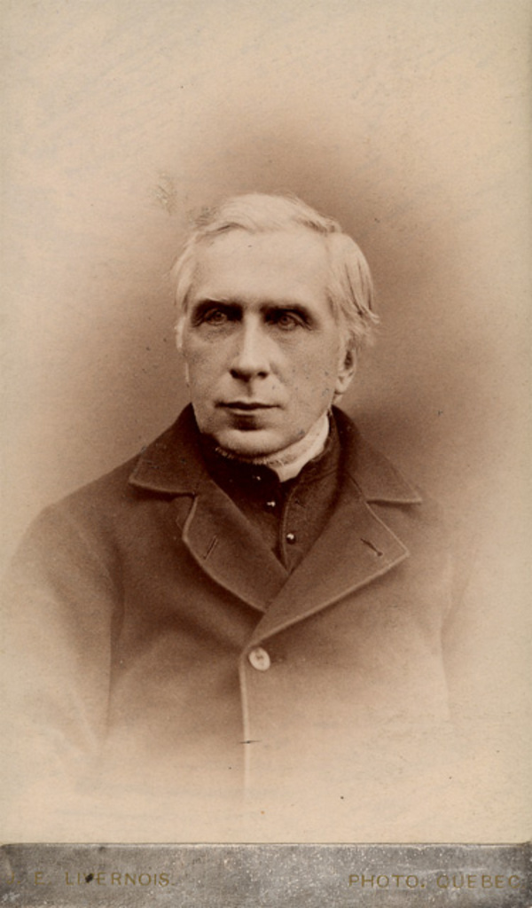 Titre original&nbsp;:   Joseph-Calixte Marquis, [Vers 1880], Archives nationales à Québec, Fonds J. E. Livernois Ltée, (03Q,P560,S2,D1,P861), J.E. Livernois Photo. Québec. 