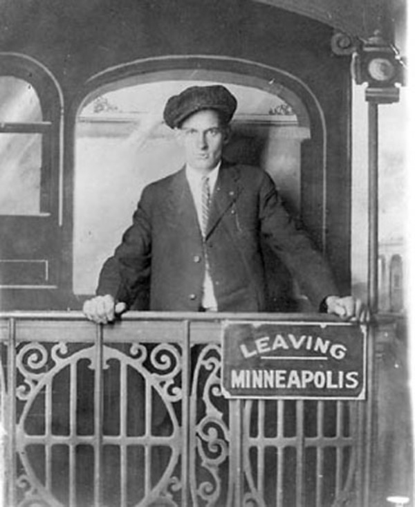 Original title:    Description Arthur Evans, labour organizer, on train observation platform, USA. Date circa 1911 Source Glenbow Museum Author photographer unknown

Uploaded by Bobanny.

